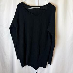 Athleta Black 100% Merino Wool Knit Sweater Womens M Scoop Neck Long Sleeve